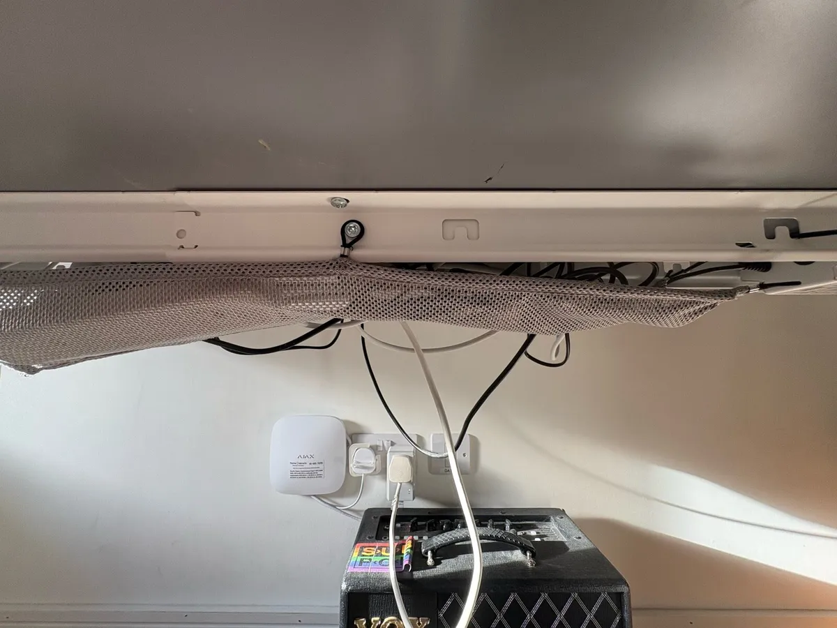 Ikea electric stand-up desk - Image 2