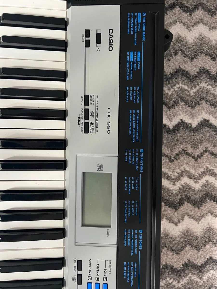 CASIO CTK-1550 piano keyboard - Image 3