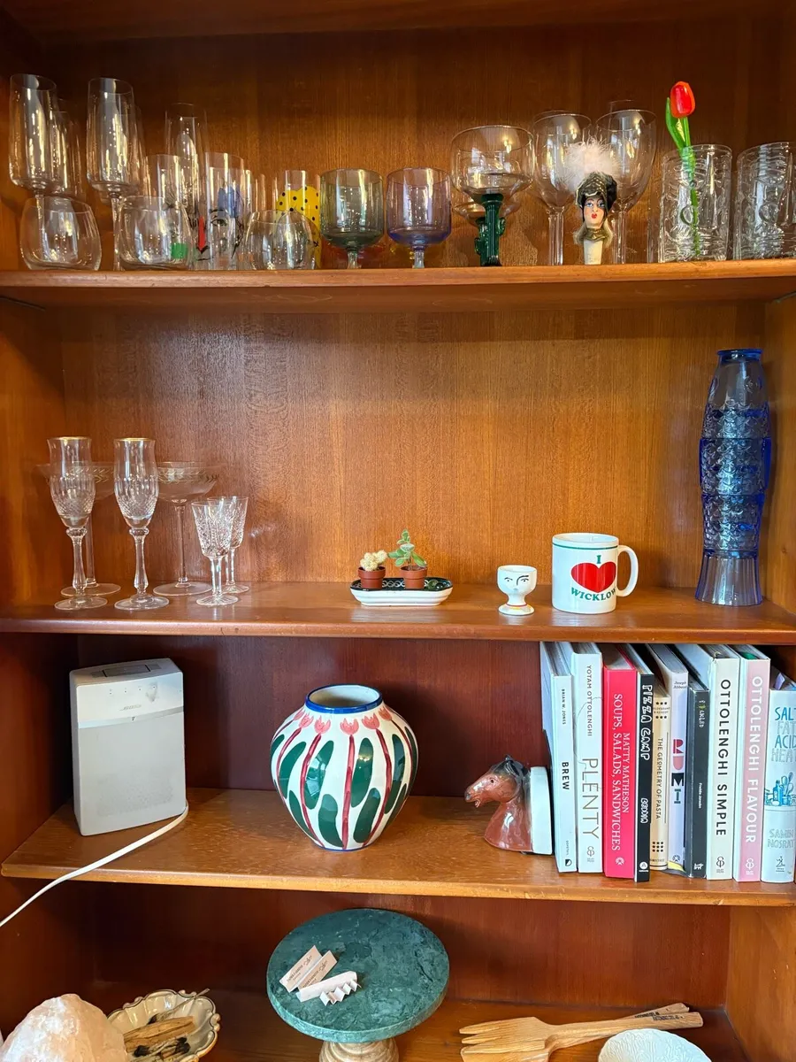 Vintage wood bookcase shelf - Image 1