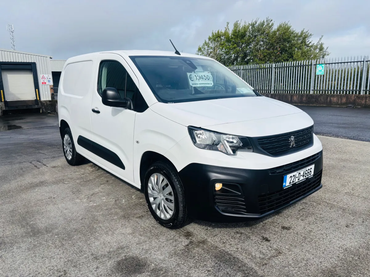 221 Peugeot partner 1.5 100bhp PRO €10,450 + VAT - Image 3