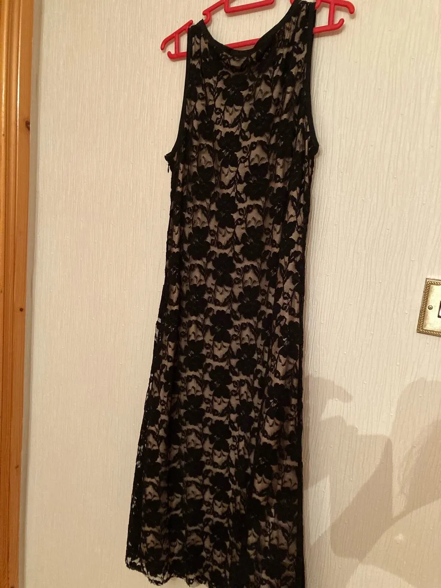 Dresses - Image 4