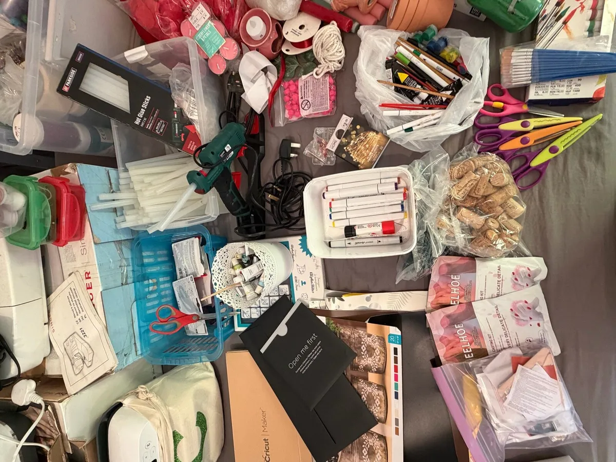 extra large bundle of crafting supply €800 - Image 4