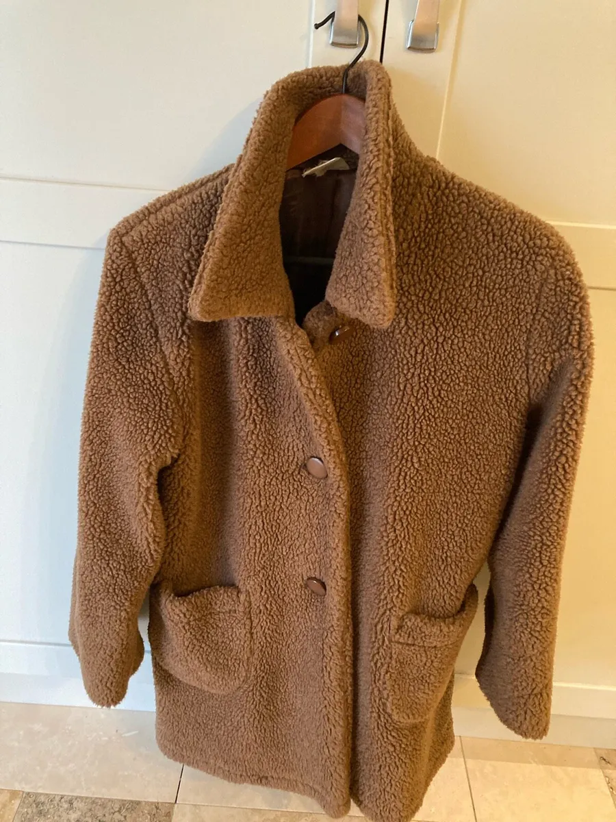 Coats - Image 4
