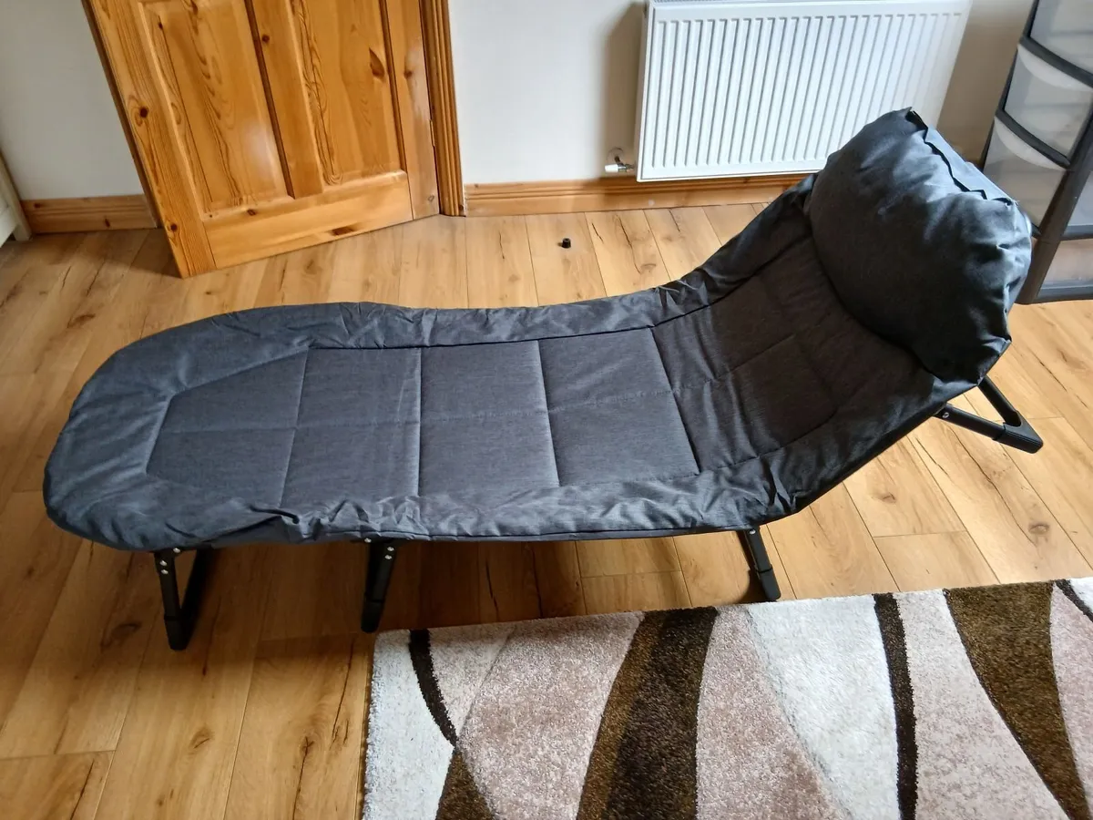 Lightweight Folding Bed / Sunbed X 2 - Image 2