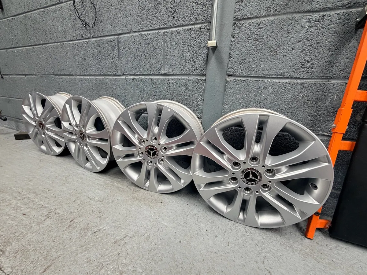 Mercedes Sprinter Alloy Wheels - Image 2