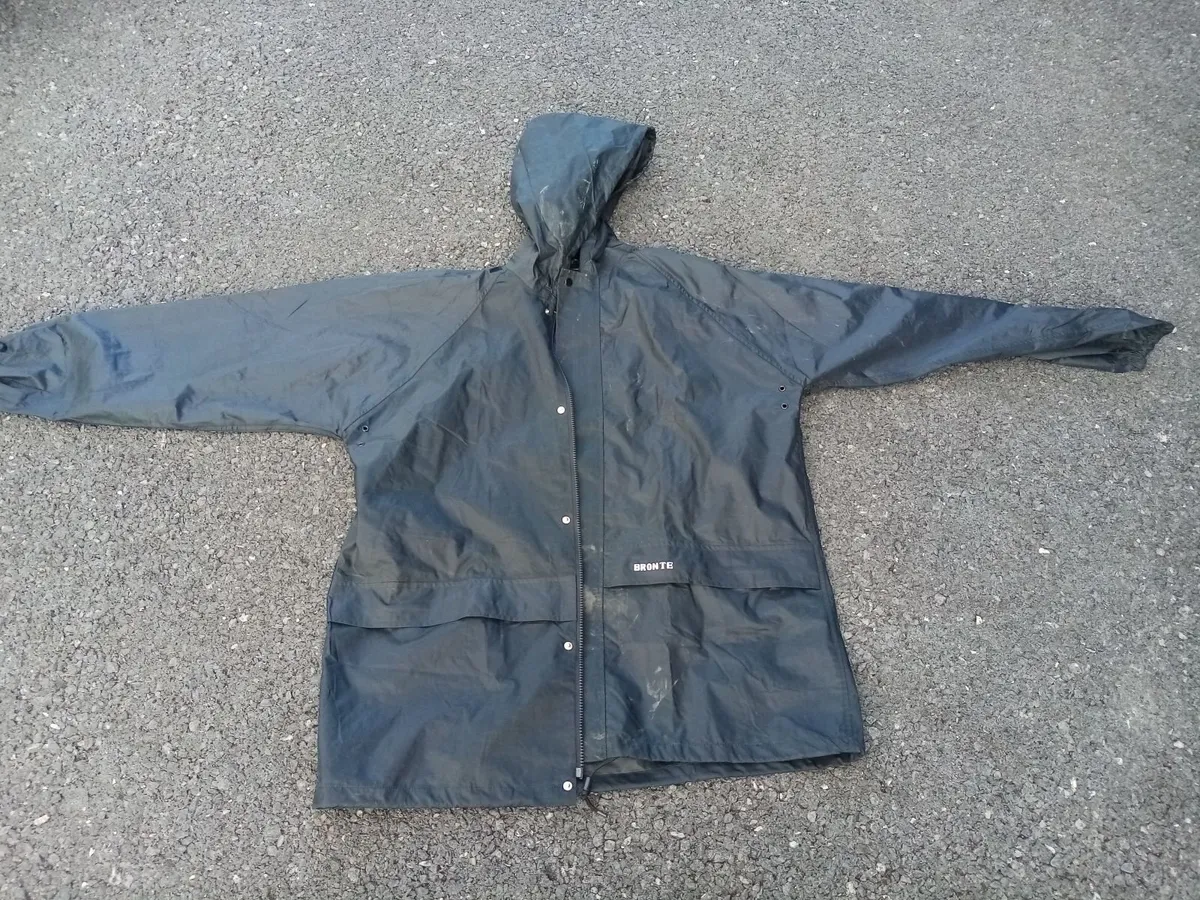 Bronte rain wear - Image 1