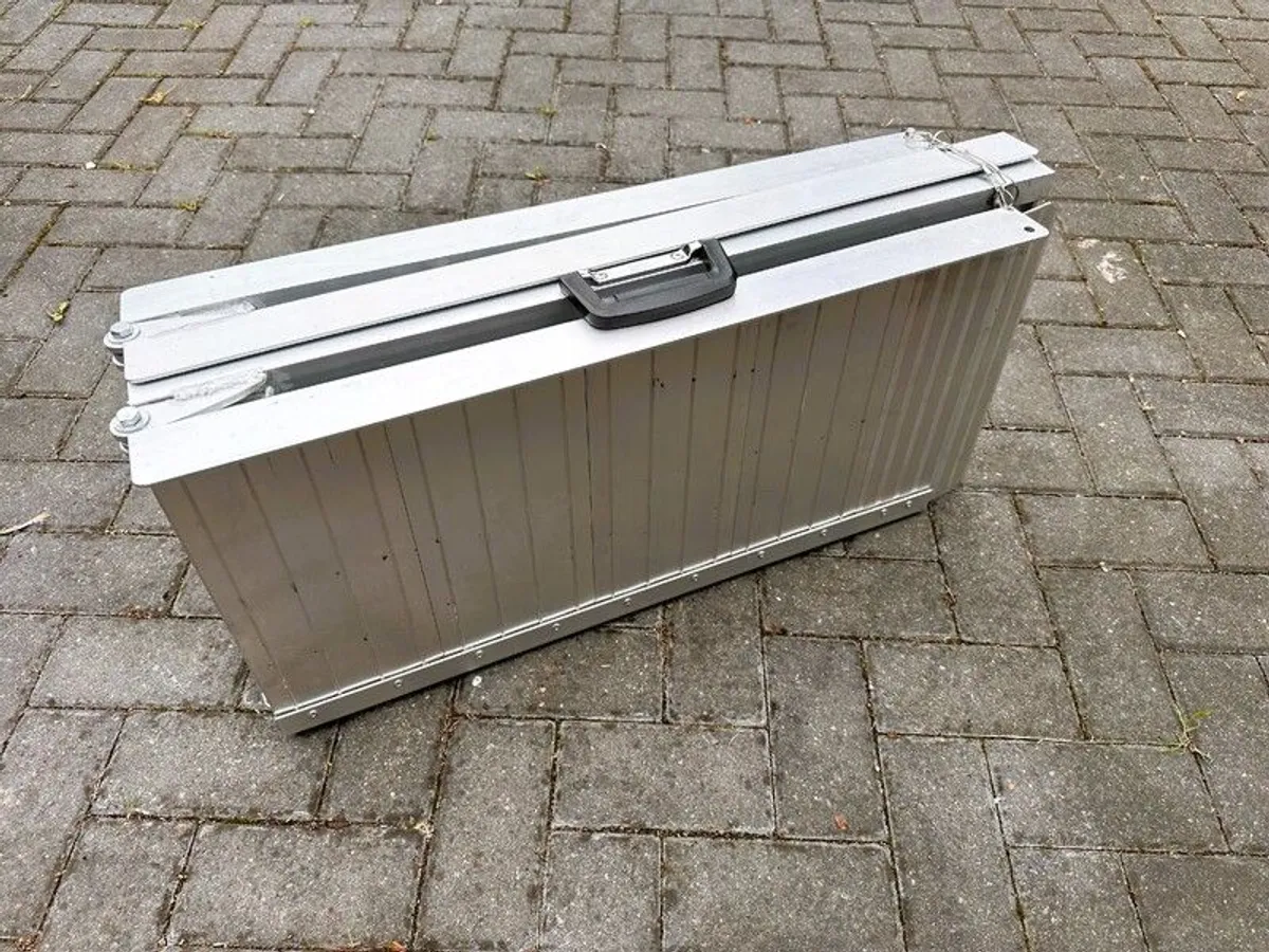 Aluminium Suitcase Wheelchair Ramp - Image 2