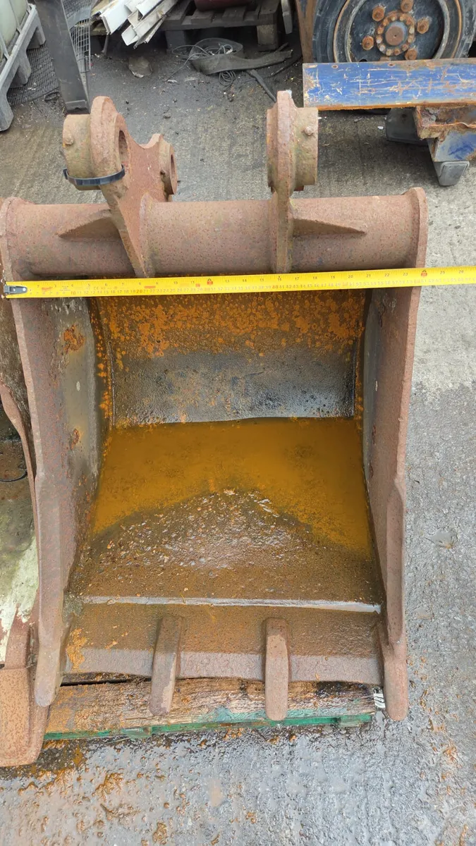 Variety of Excavator/Digger Buckets for Sale - Image 4