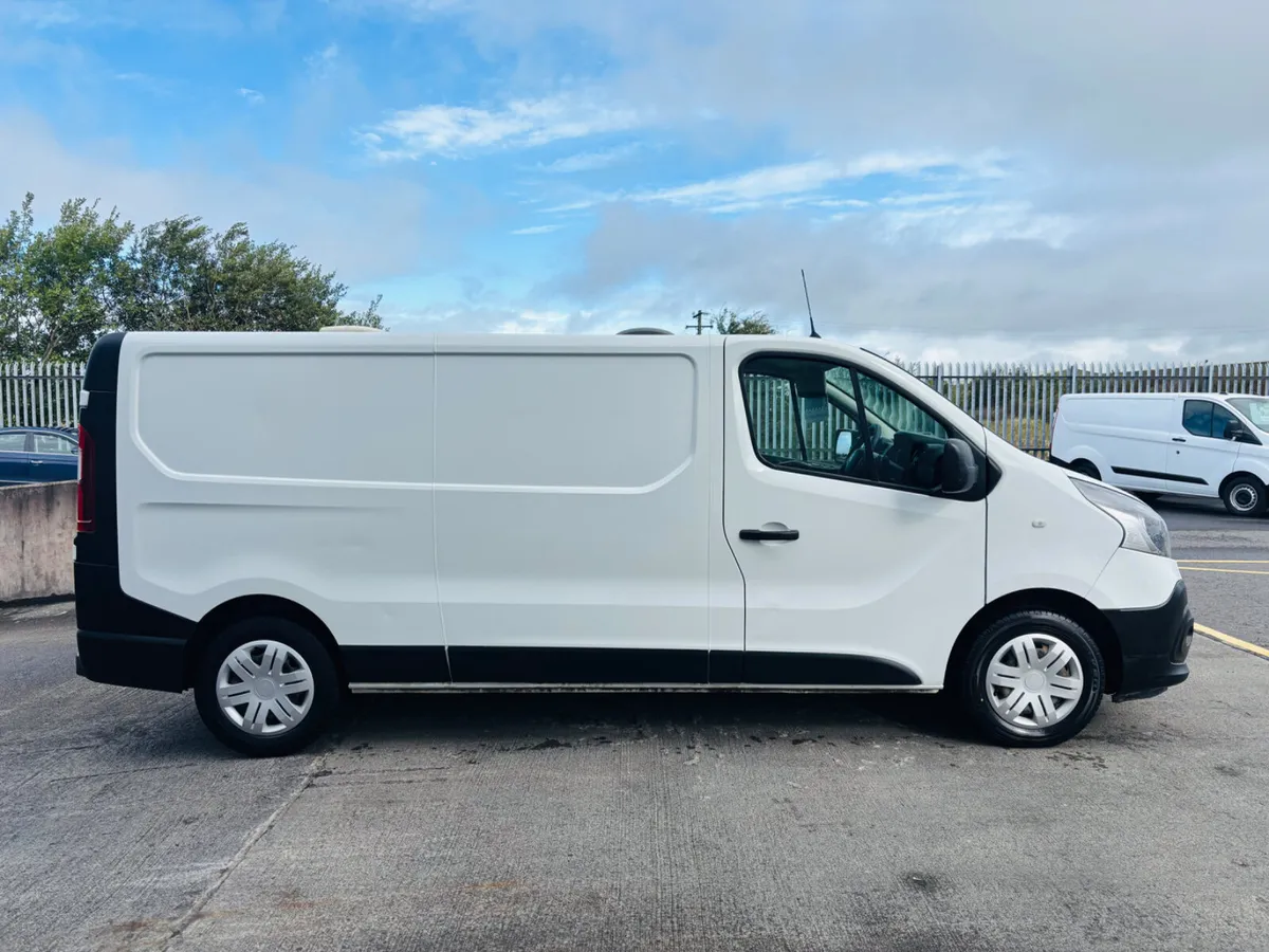 212 Renault Trafic 2.0 120bhp LWB €11,950 + VAT - Image 4