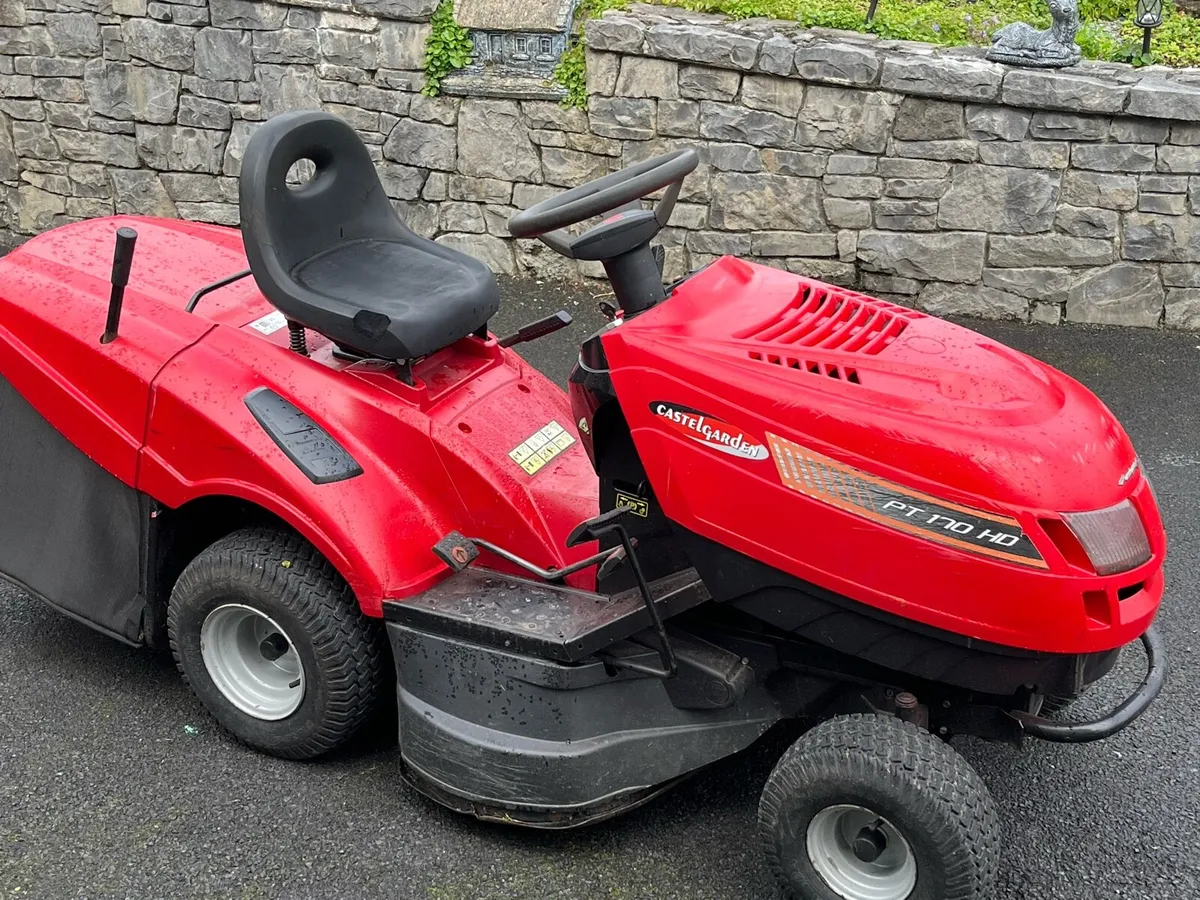 Castlegarden 14HP hydro yr 2017 ride on lawnmower - Image 2