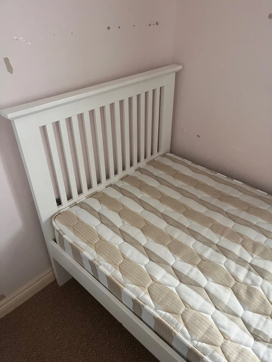 Single bed frame and mattress - Image 3