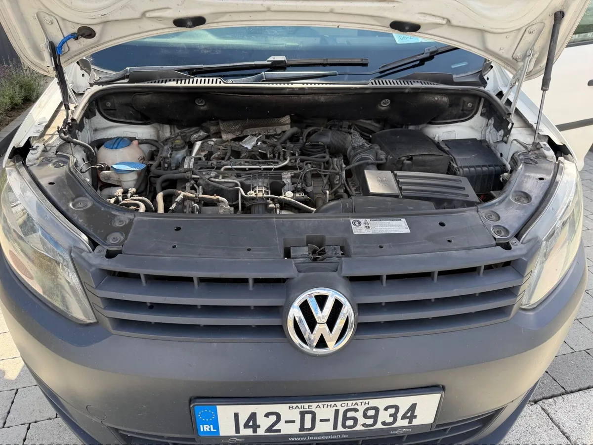 Volkswagen Caddy 2014 - Image 2