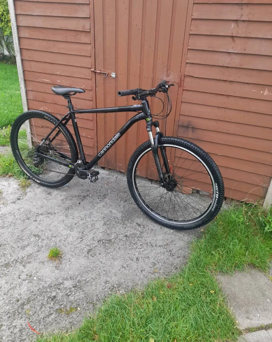 Black cannondale trail mountain bike for sale - Image 2