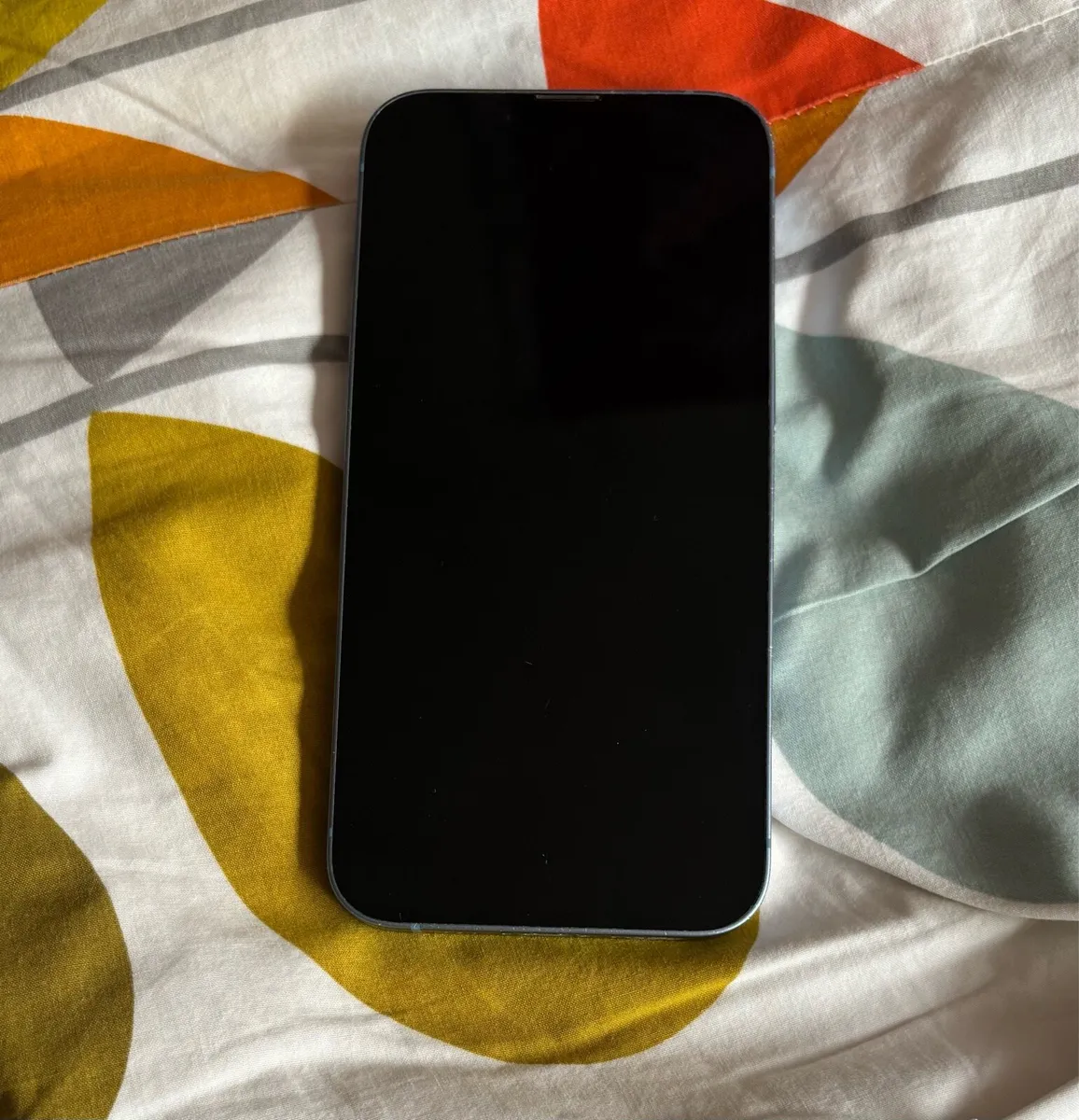 iPhone 14 - Image 3