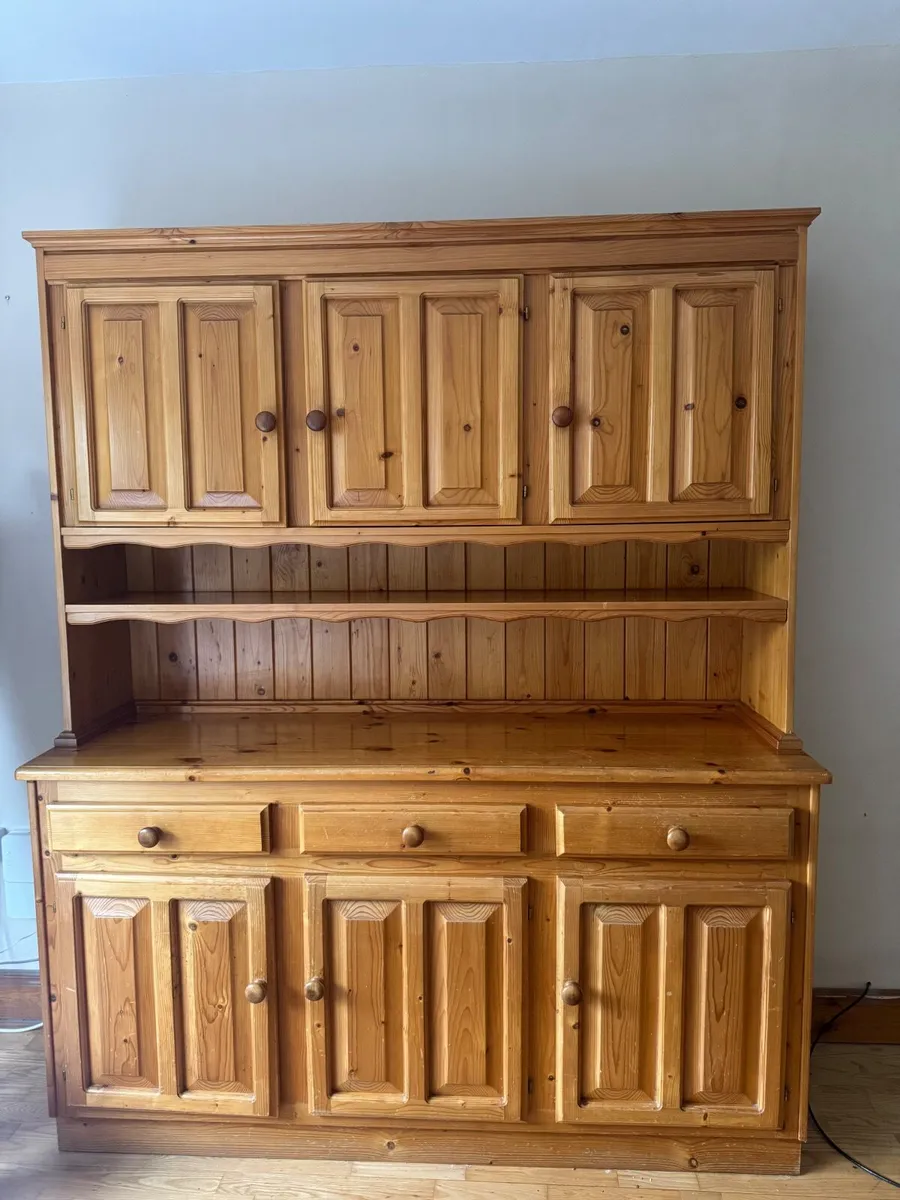 Wooded cabinet