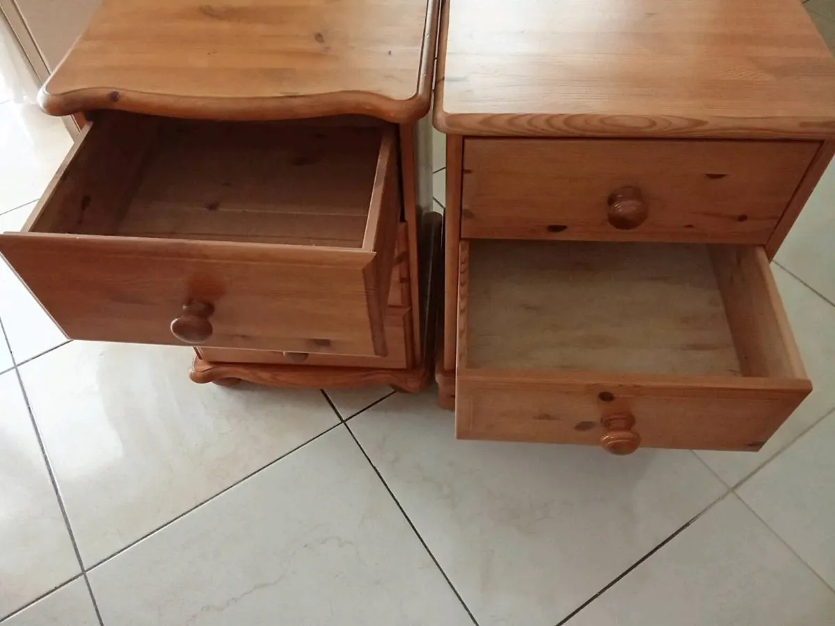 Sets of bedside tables - Image 2