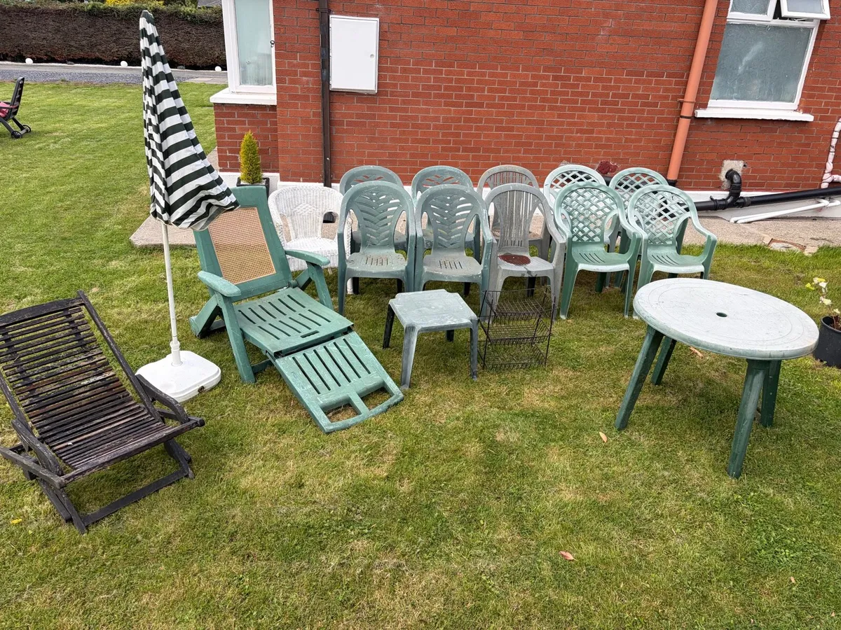 outdoor party table and chairs €30 everything - Image 3