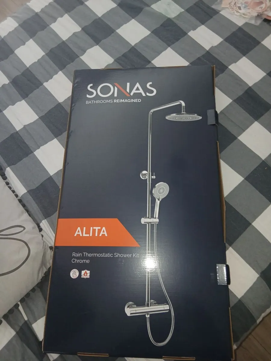 Sonas Alita Rain Thermostatic Shower Kit – Chrome - Image 3