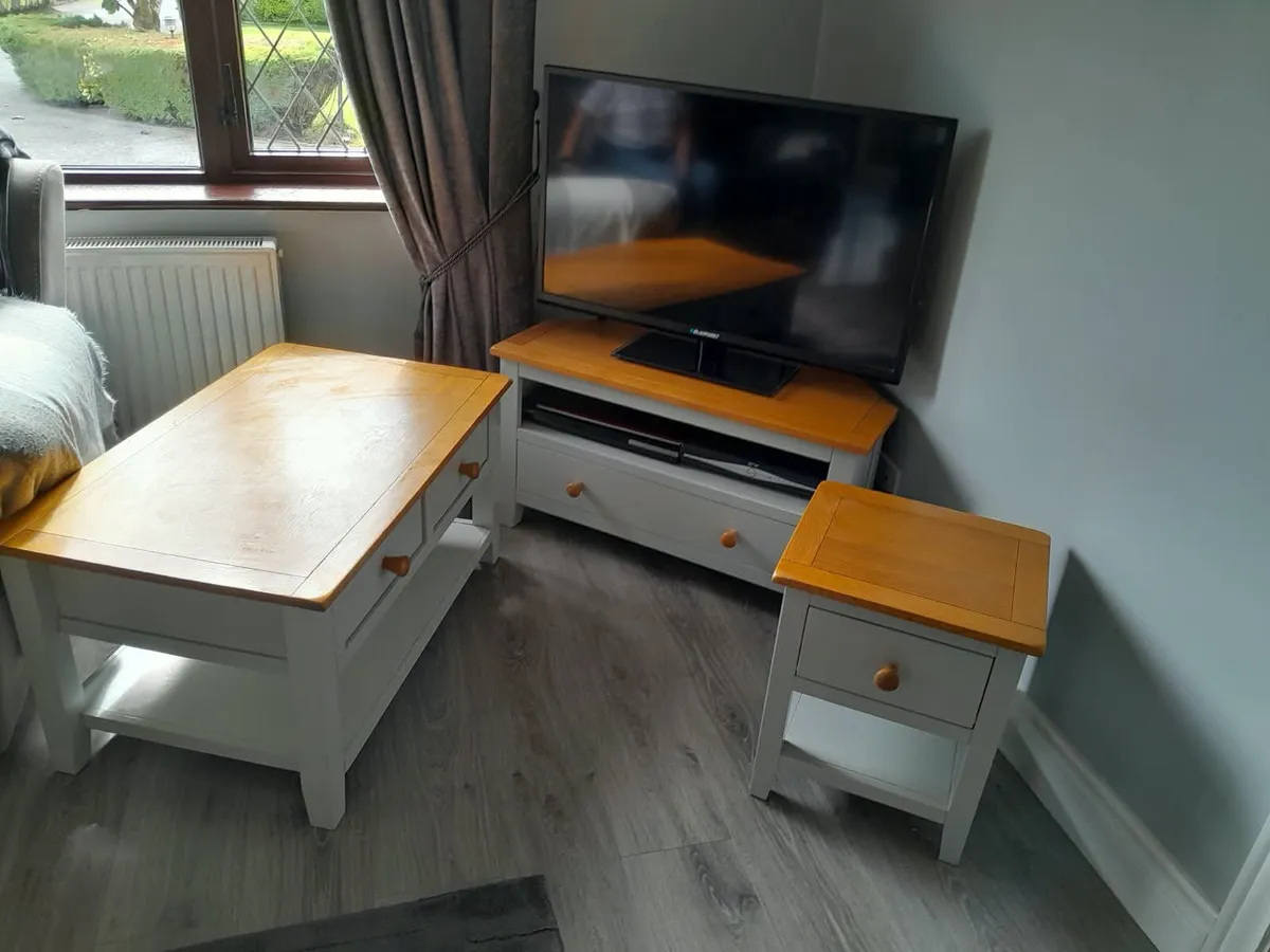 Living Room set - Image 3
