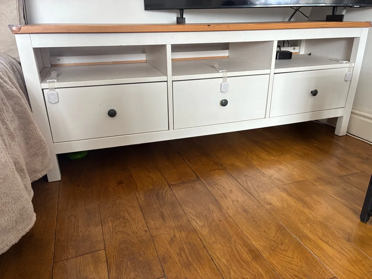 Hemnes TV Unit - Image 2