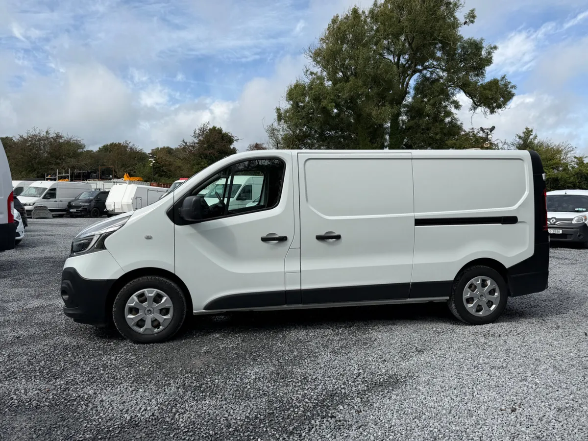 Renault Trafic 2021 - Image 4
