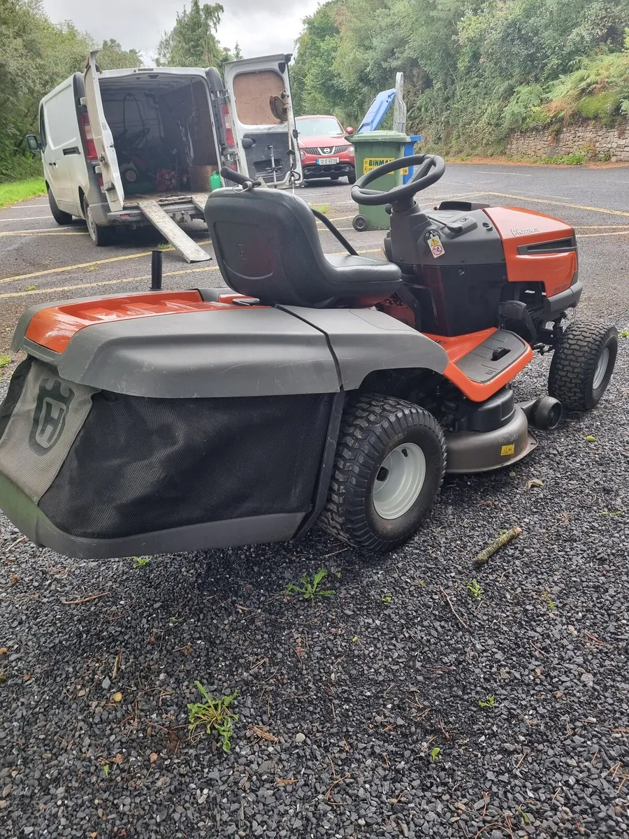 Ride on lawnmower - Image 3