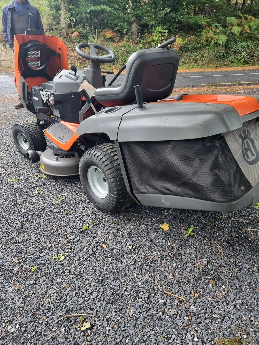 Ride on lawnmower - Image 4