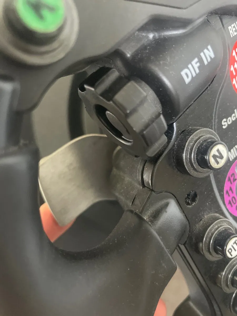 Thrustmaster + Logitech racing sim setup - Image 3
