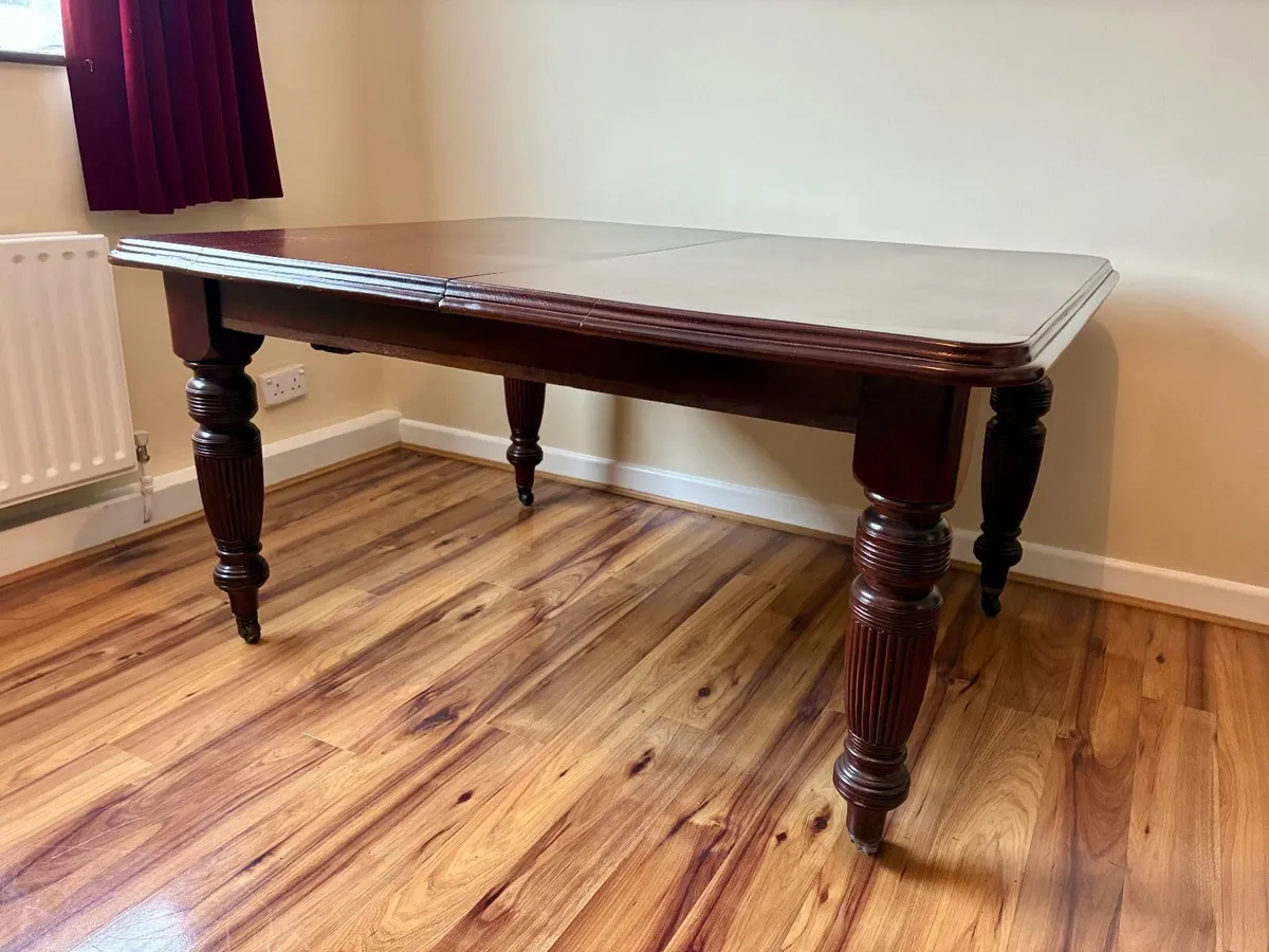 Mahogany dining table - Image 4