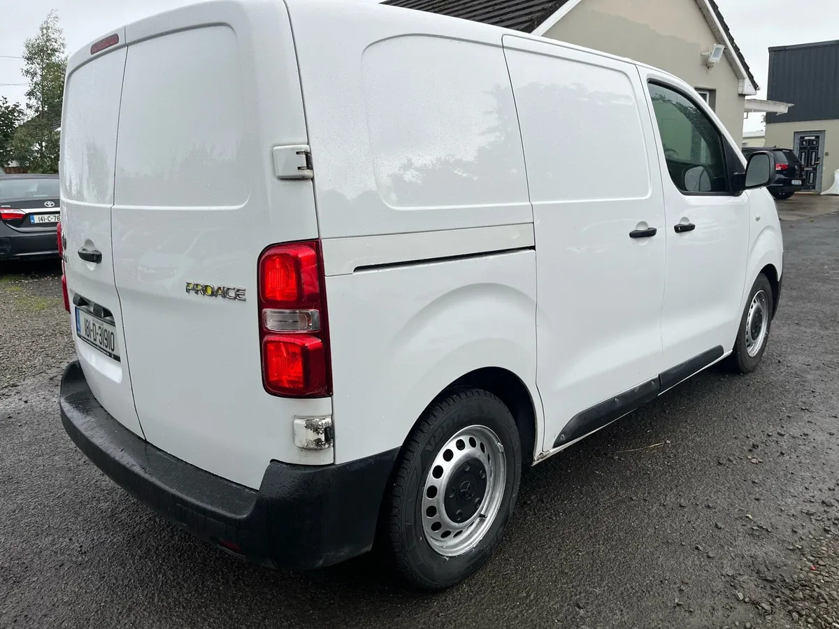 Toyota  Proace 2018 1.6 new test - Image 4