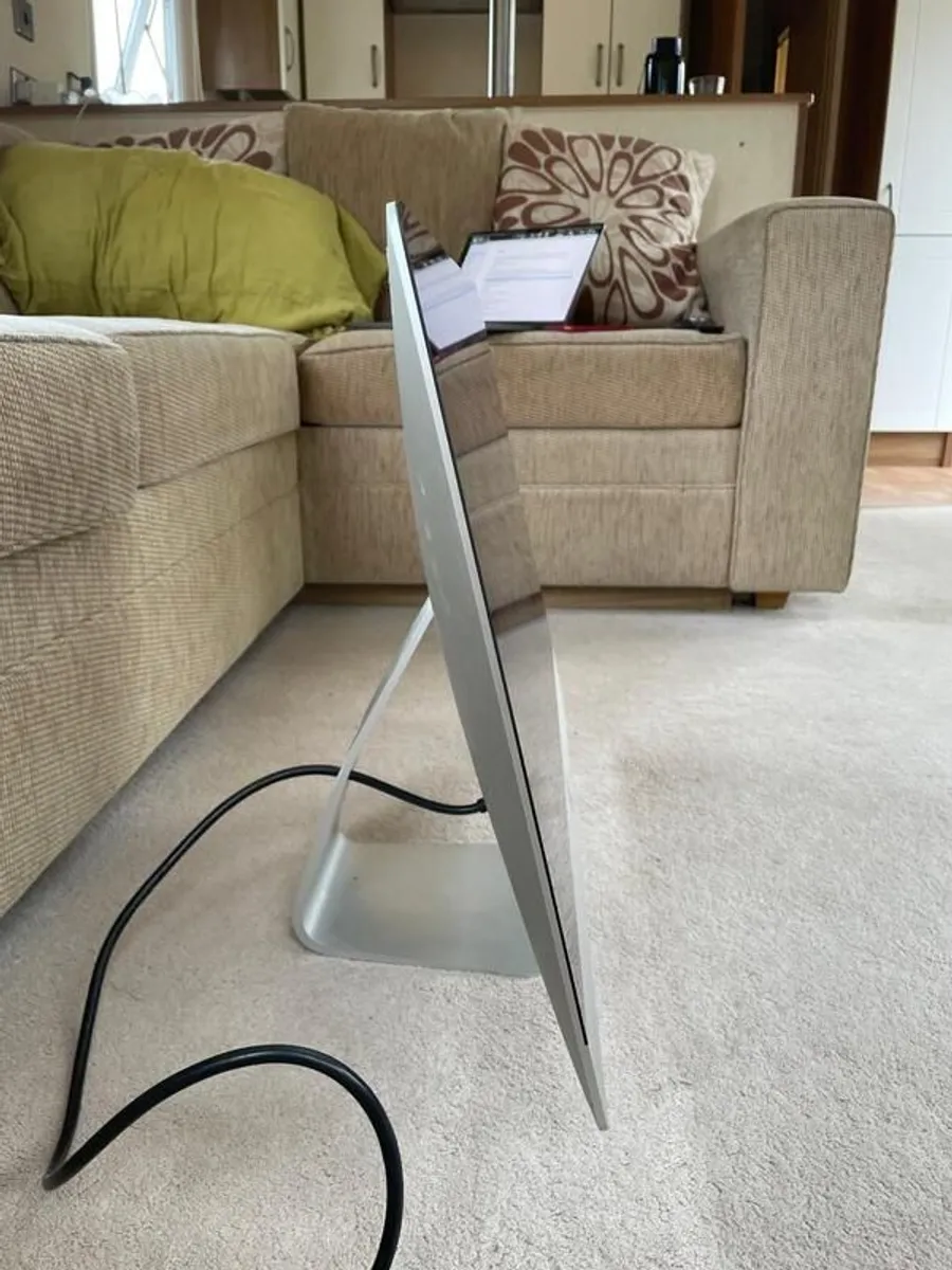 iMac 5K loaded with 40gb ram 1TB Hardrive. - Image 3