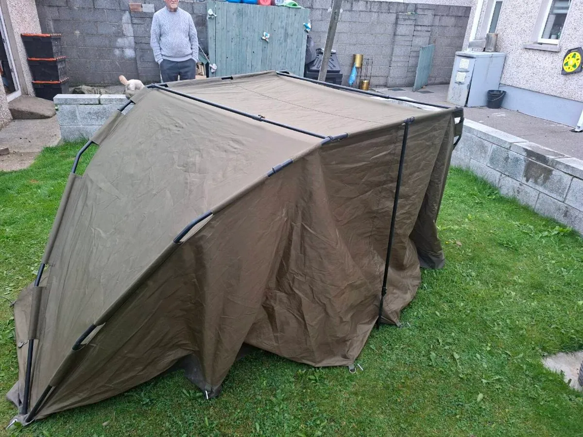 Biffy fishing tent - Image 3