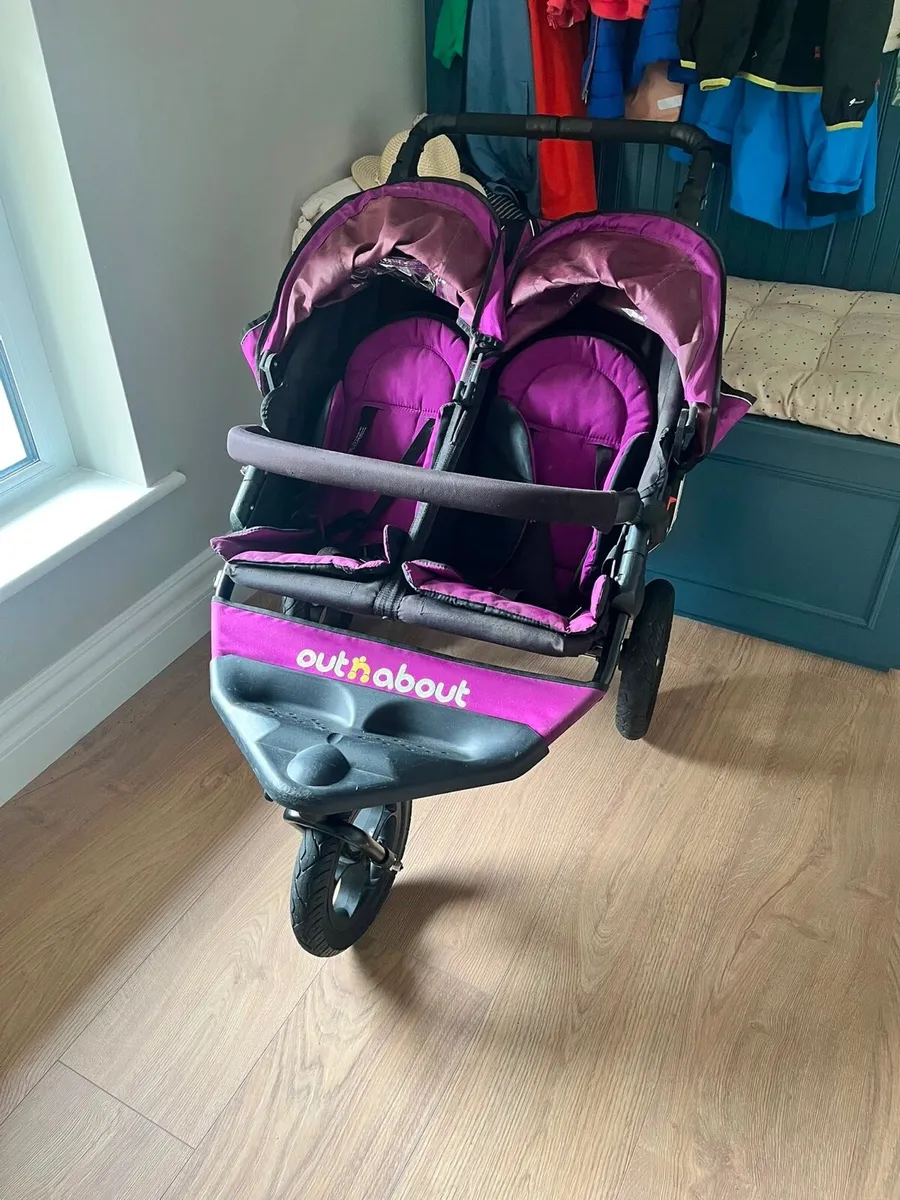 Out n About double buggy - Image 1