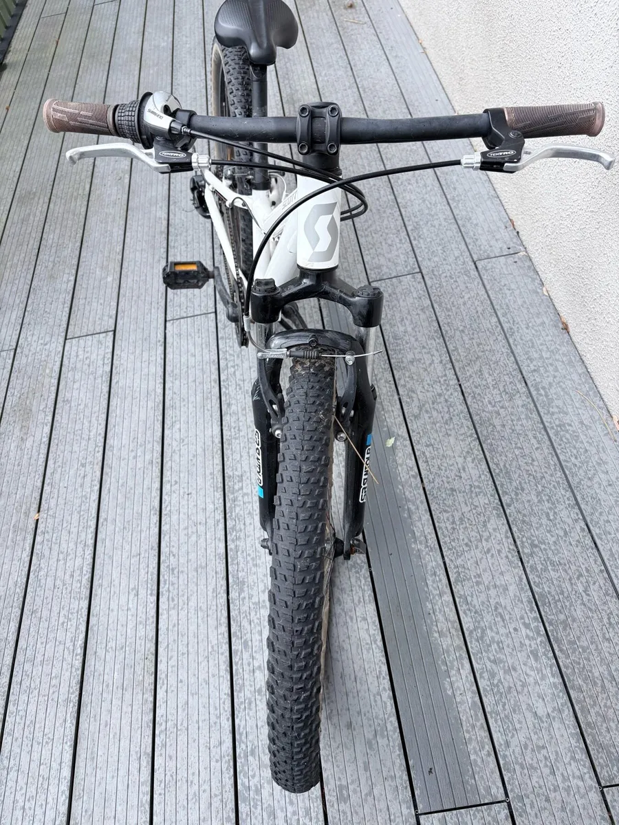Scott contessa girls bike - Image 2