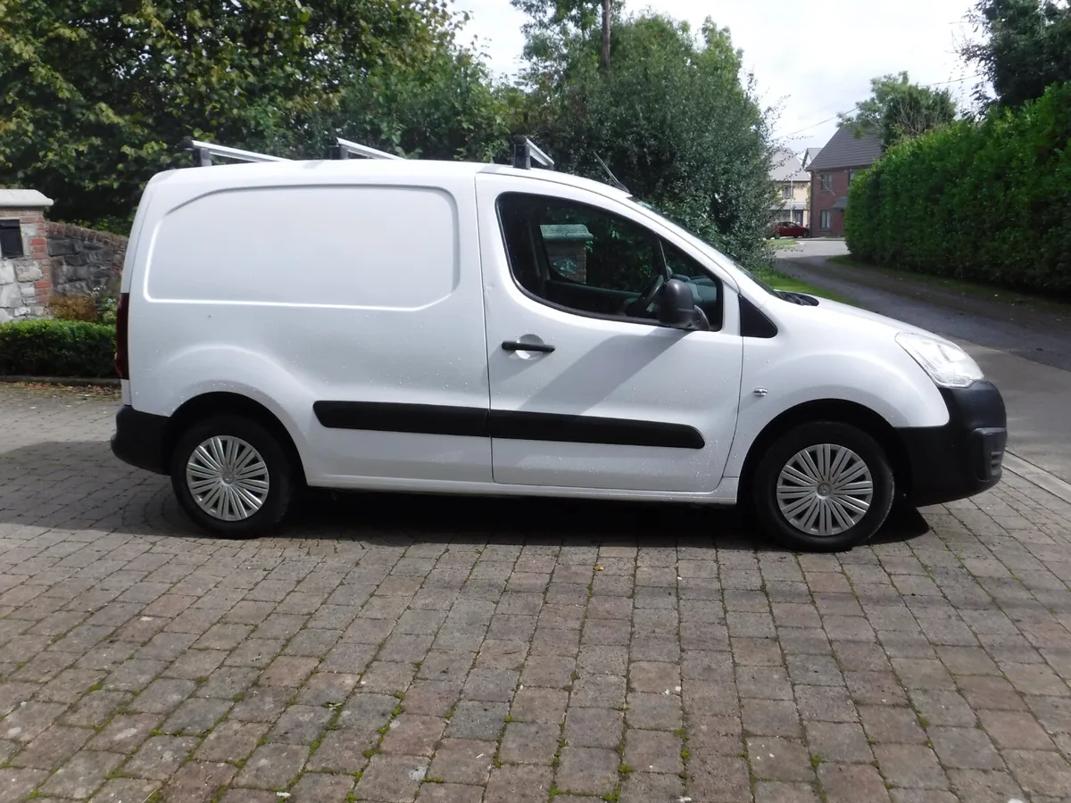 Peugeot Partner Profession 1.6 blue hdi - Image 2