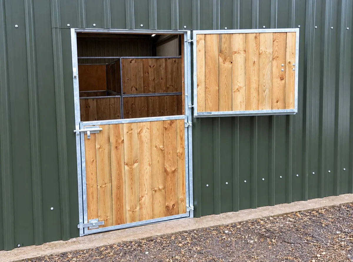 PINE CLUB STABLE DOOR - LEFT OR RIGHT HAND - Image 3