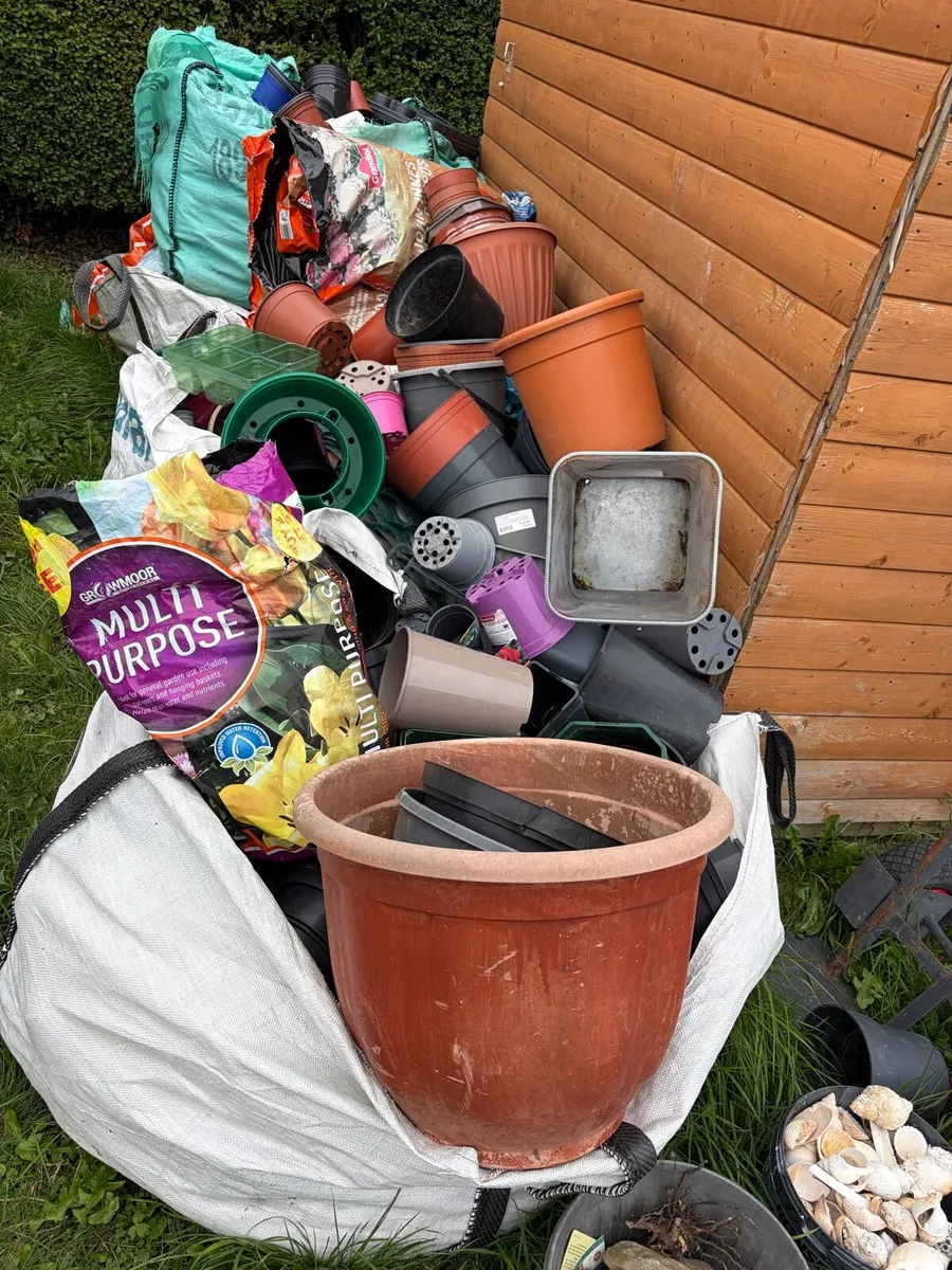 plastic pots in tone bags x3 €20 each 3 for €50 - Image 2