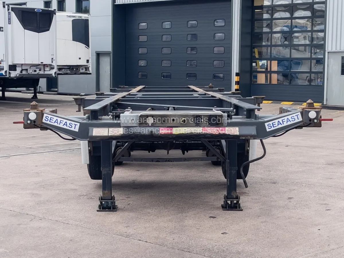 2011 DENNISON SPLITER SKELETAL TRAILER W EXTRA - Image 2