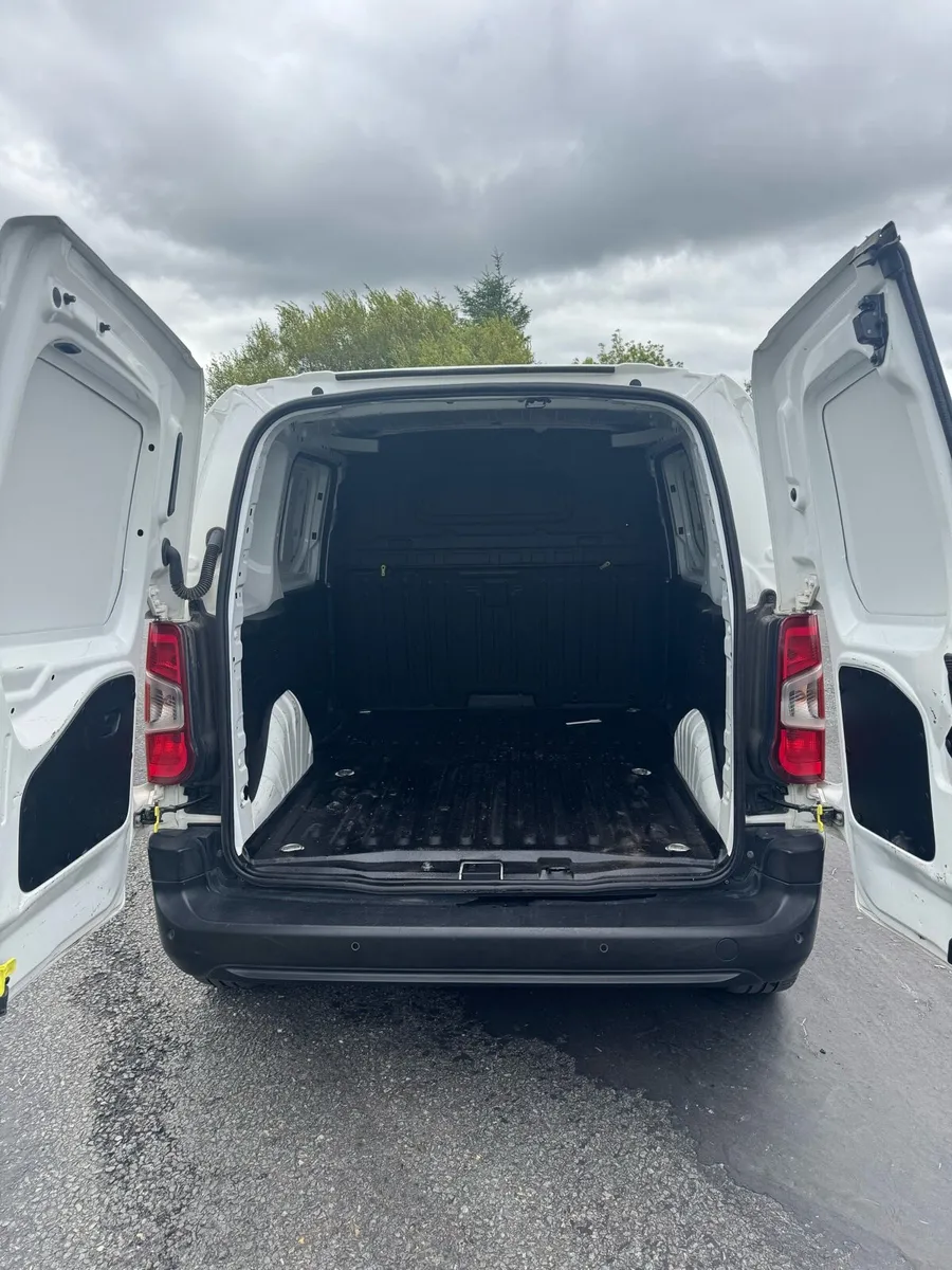 Toyota Proace City - Image 4