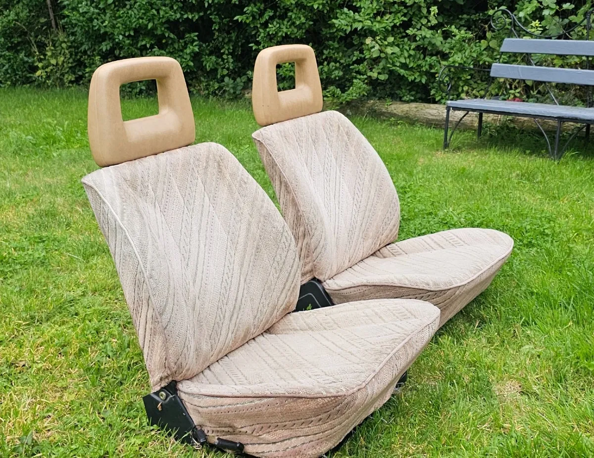 T25 Autosleeper seats/ autosleeper fridge