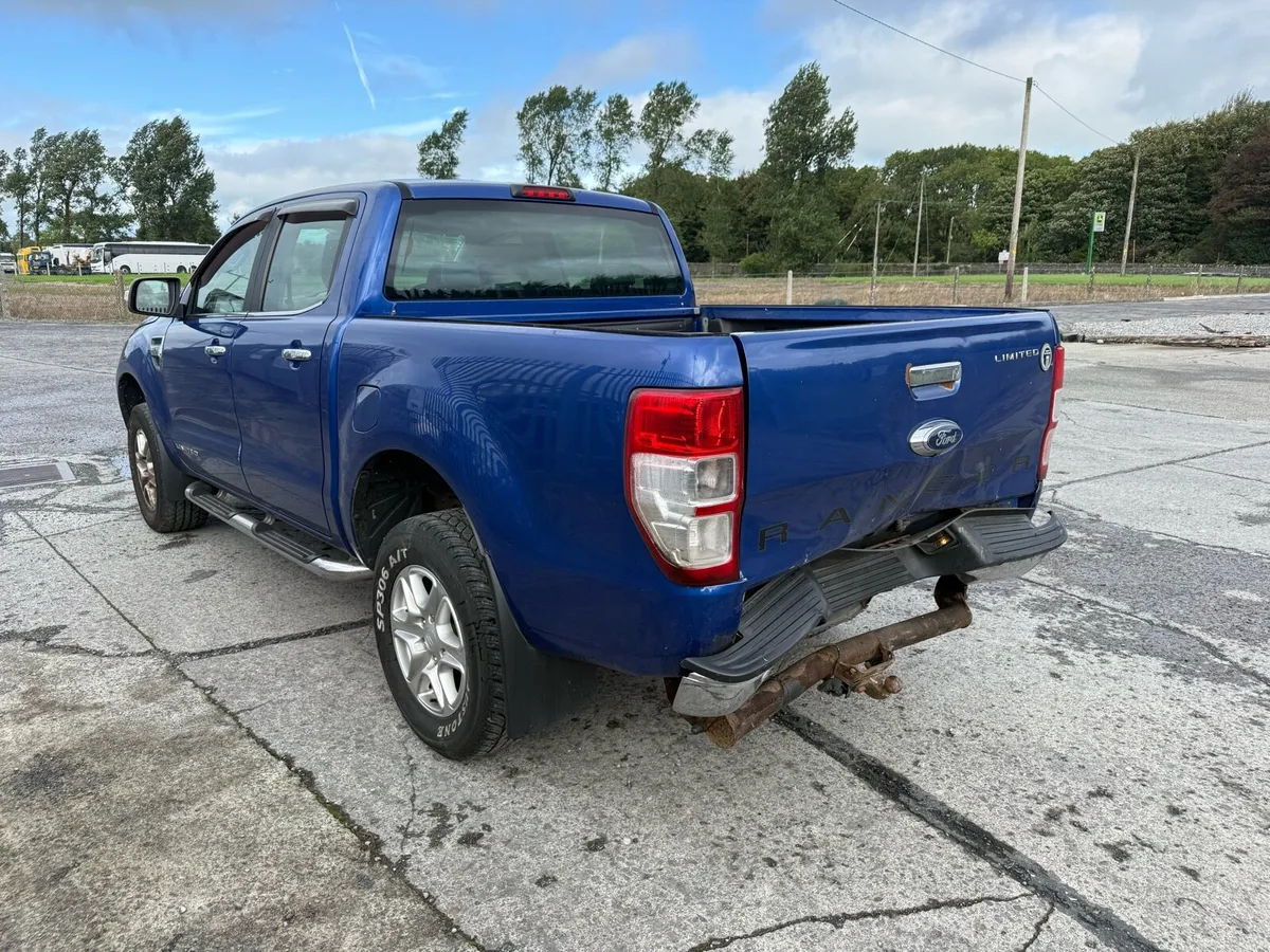 2015 Ford Ranger 2.2 limited DAMAGE REPAIRABLE - Image 3