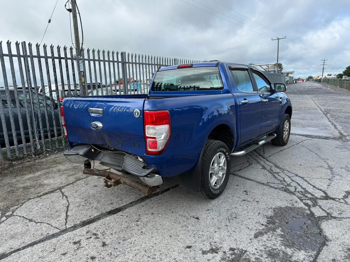2015 Ford Ranger 2.2 limited DAMAGE REPAIRABLE - Image 4