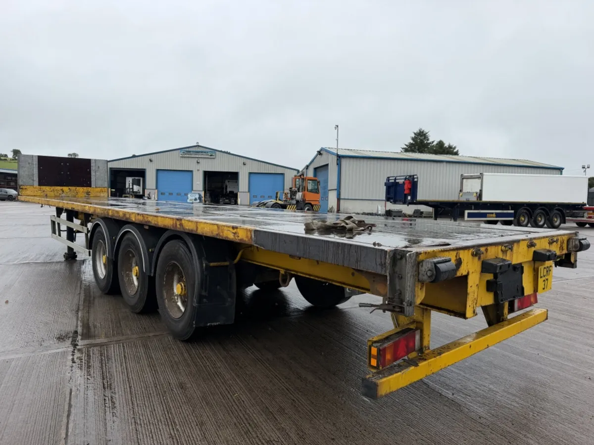 2013 SDC 45 FT FLATBED TRAILER - Image 3