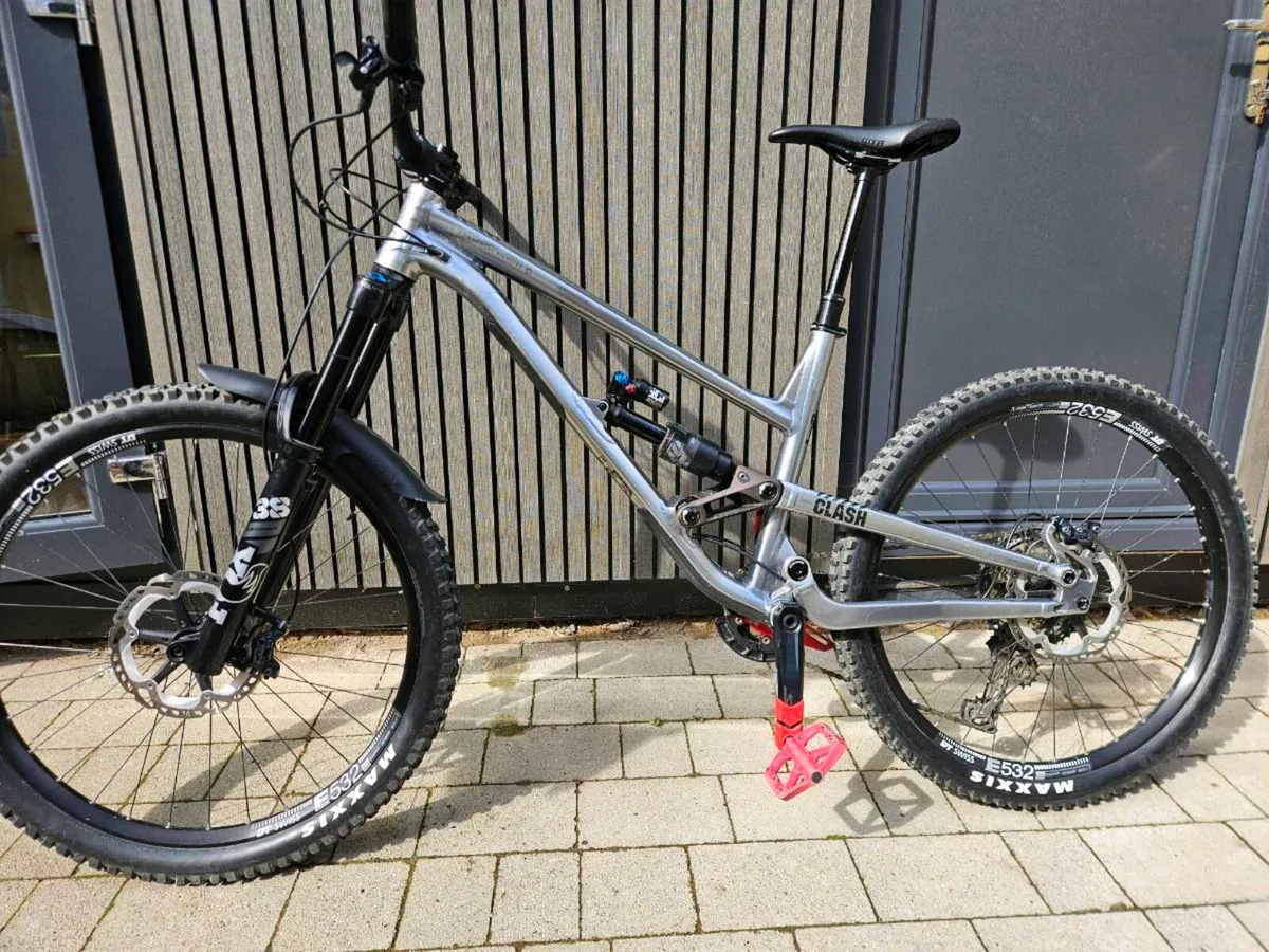 Mountain bike - Image 2