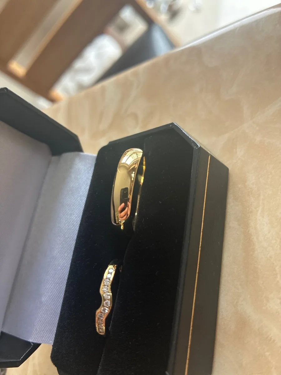 Two 18 kt wedding bands - Image 2