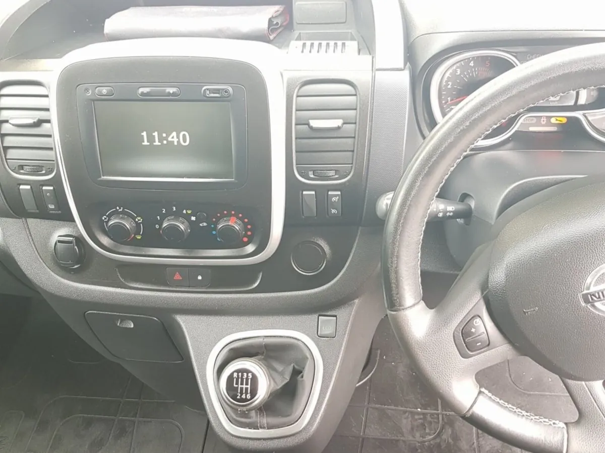Nissan NV300 LWB 120 SV - Image 4