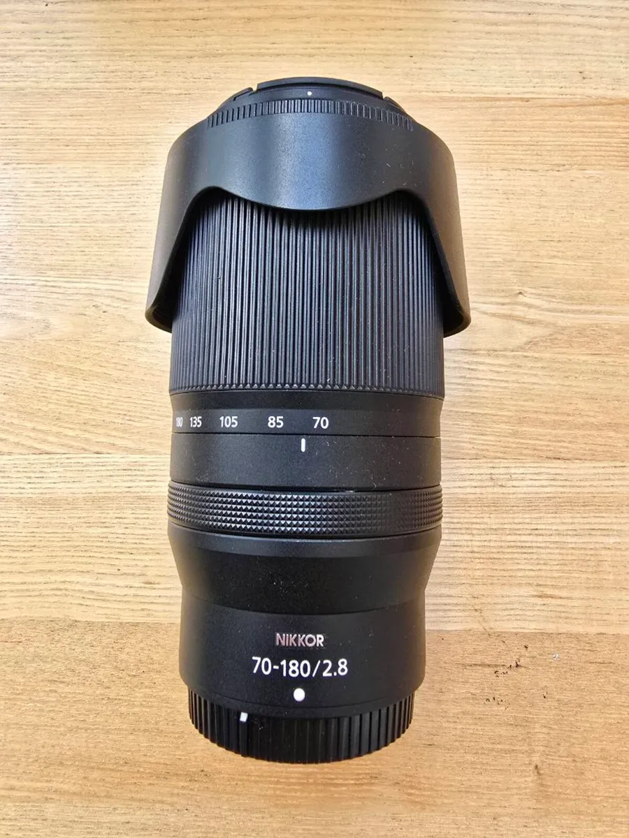 Nikon z 70 180 f2.8 - Image 1