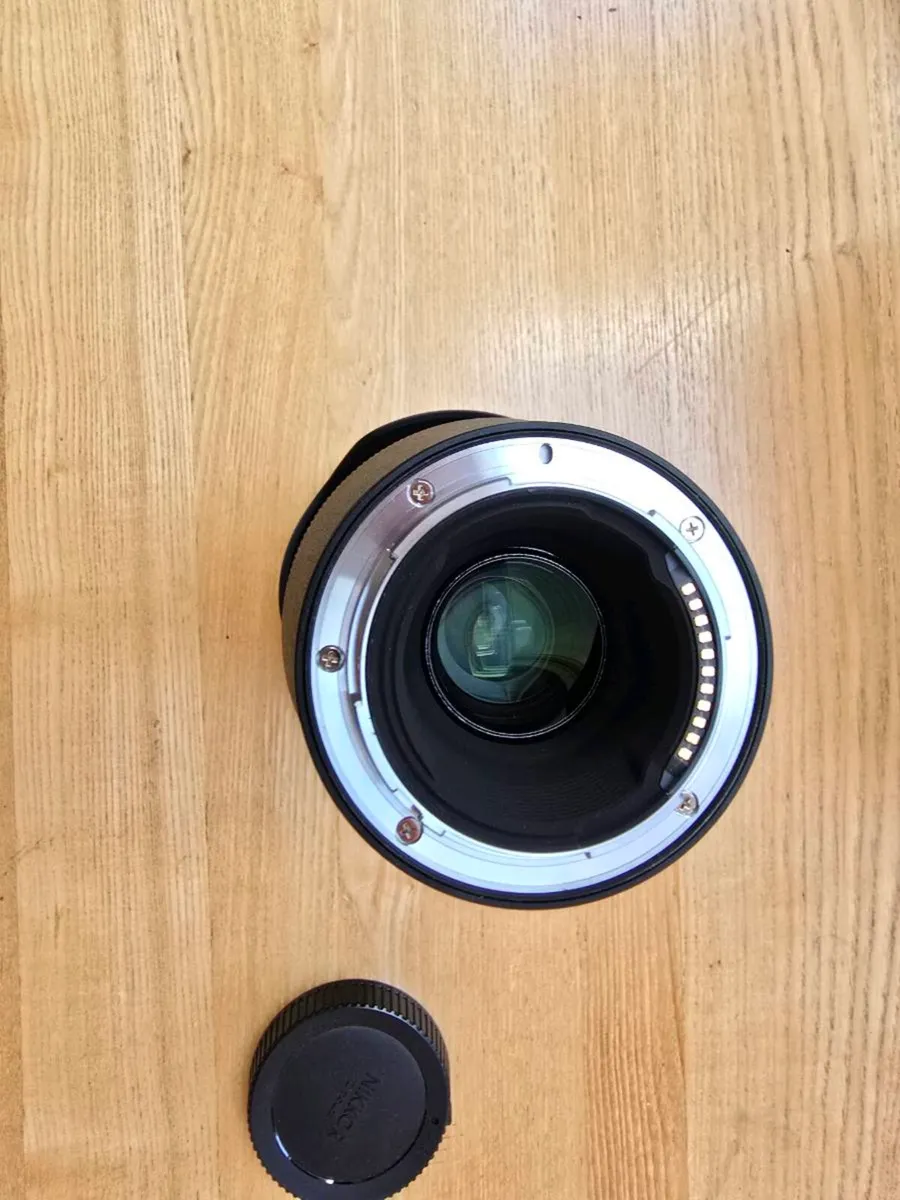 Nikon z 70 180 f2.8 - Image 3