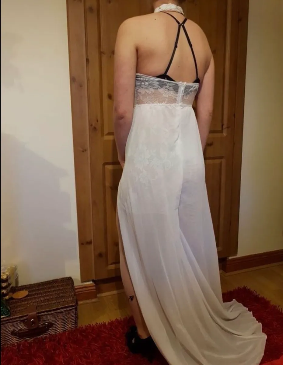 Dresses - Image 4