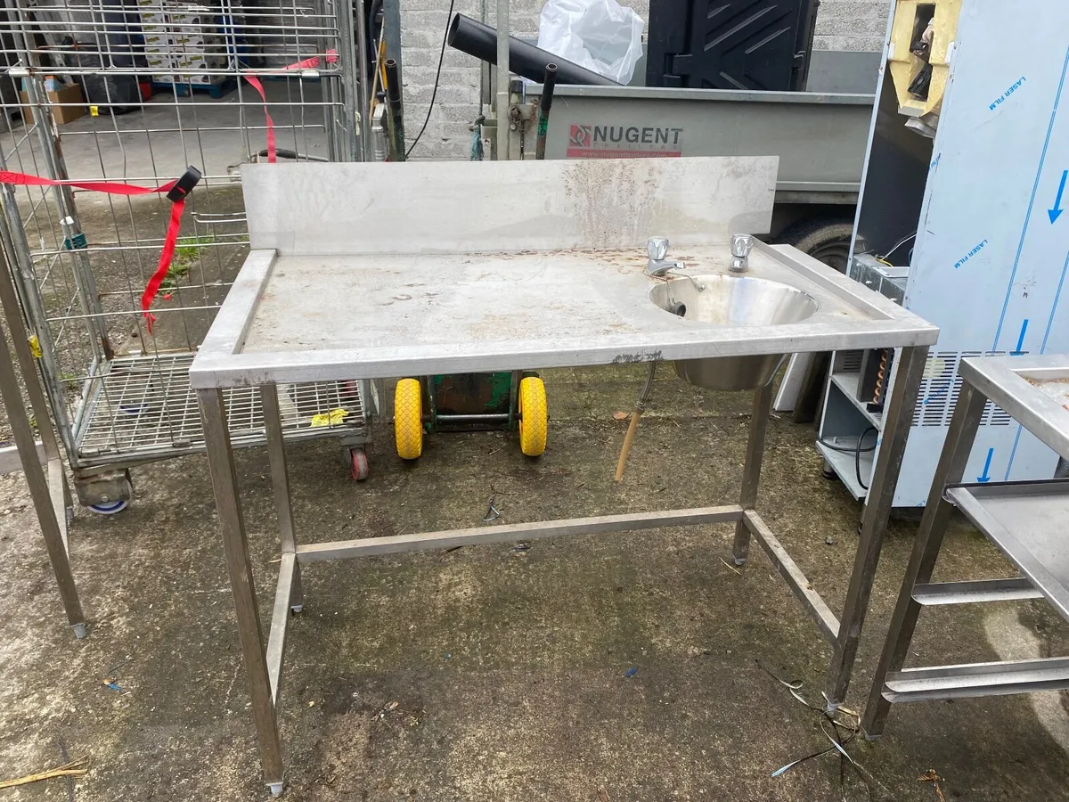 Stainless steel tables - Image 3